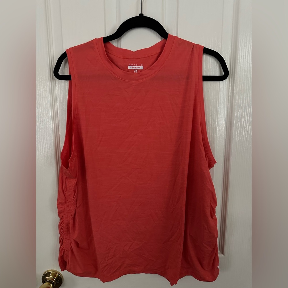 Core 10 Reebok top